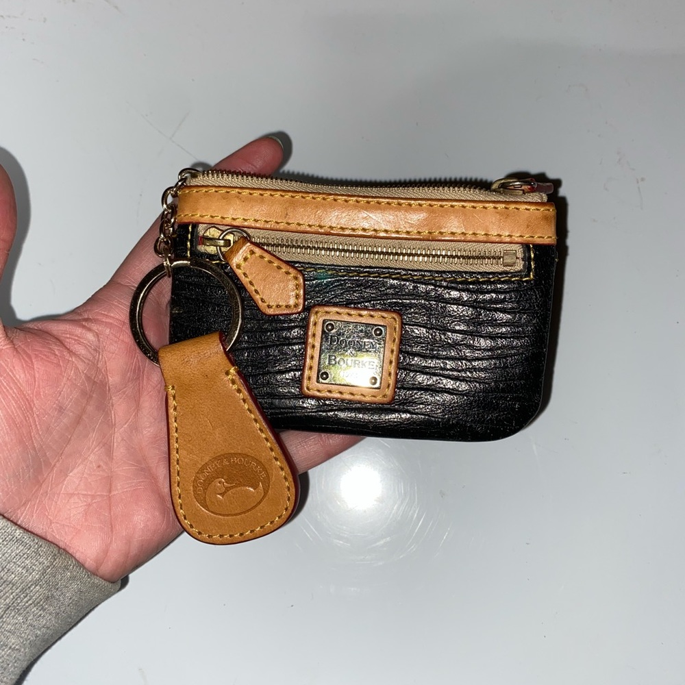 Dooney and Bourke change purse